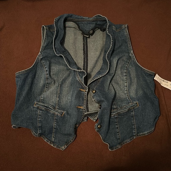 a.n.a Jackets & Blazers - NWT a.n.a Jean vest size 3xl
